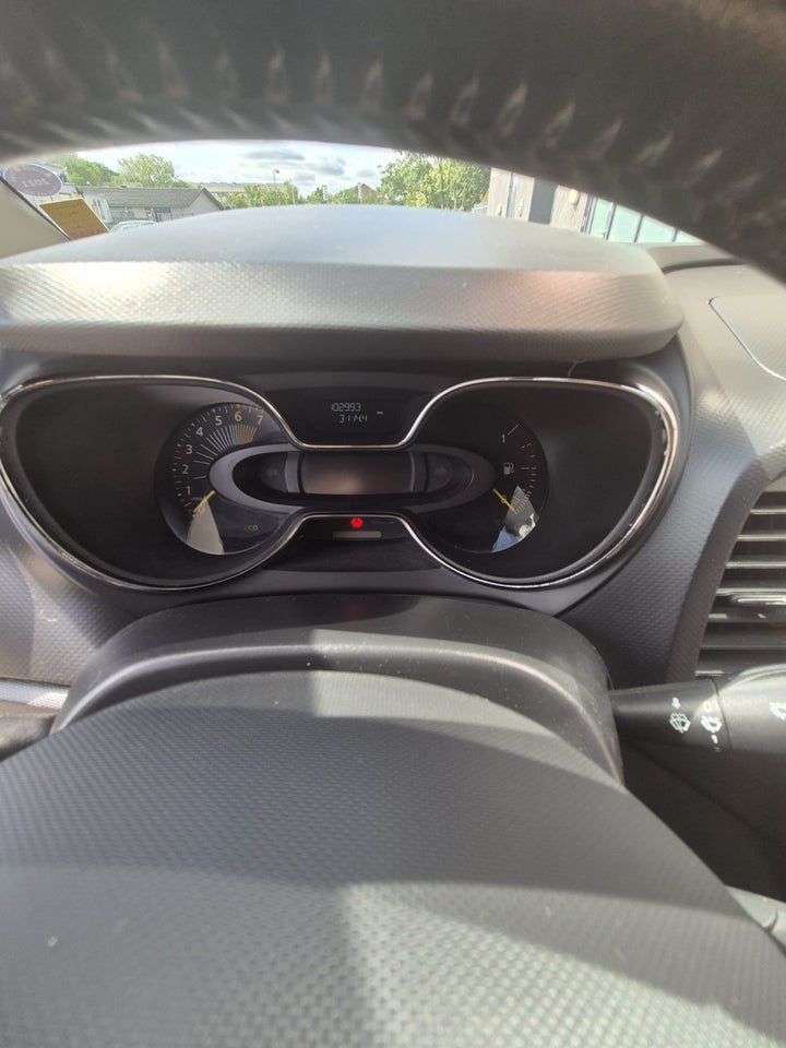 Renault Captur 0,9 TCe 90 Expression 5d