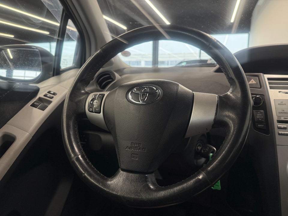 Toyota Yaris 1,3 Luna M/M 3d