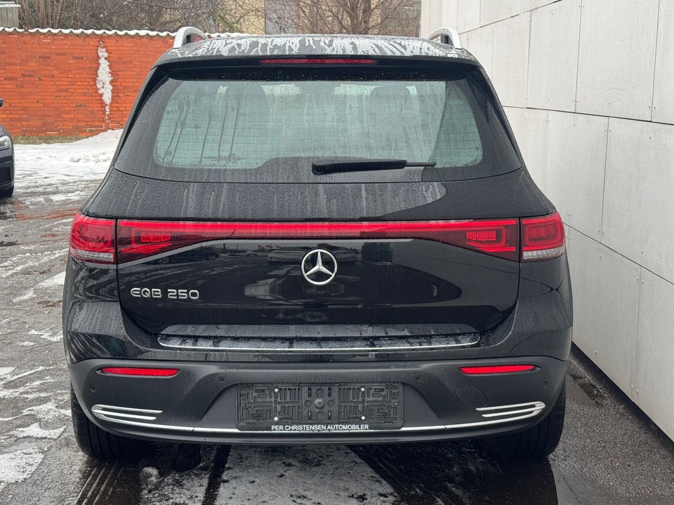 Mercedes EQB250 Progressive 5d
