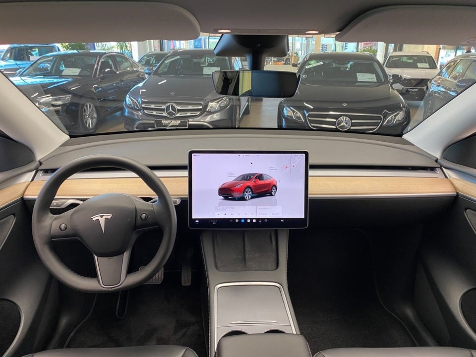 Tesla Model Y Long Range AWD 5d