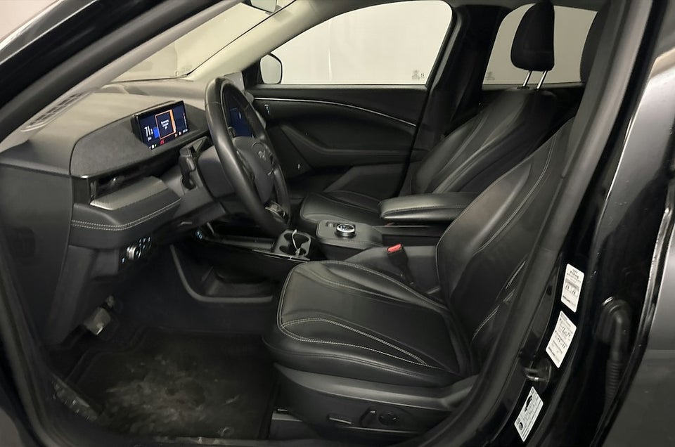 Ford Mustang Mach-E 75 Standard Range 5d