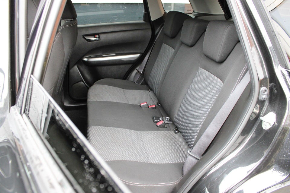 Suzuki Vitara 1,0 Boosterjet Active 5d