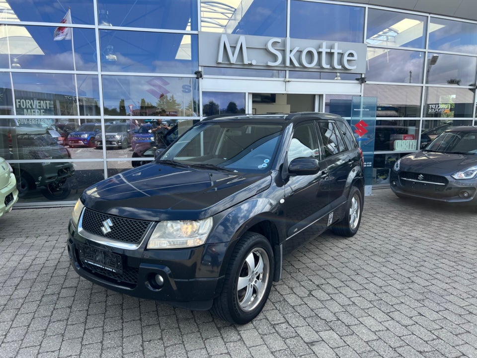 Suzuki Grand Vitara 2,0 GLX aut. Van 5d