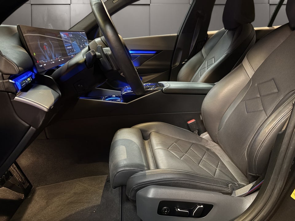 BMW i5 M60 M-Sport xDrive 4d