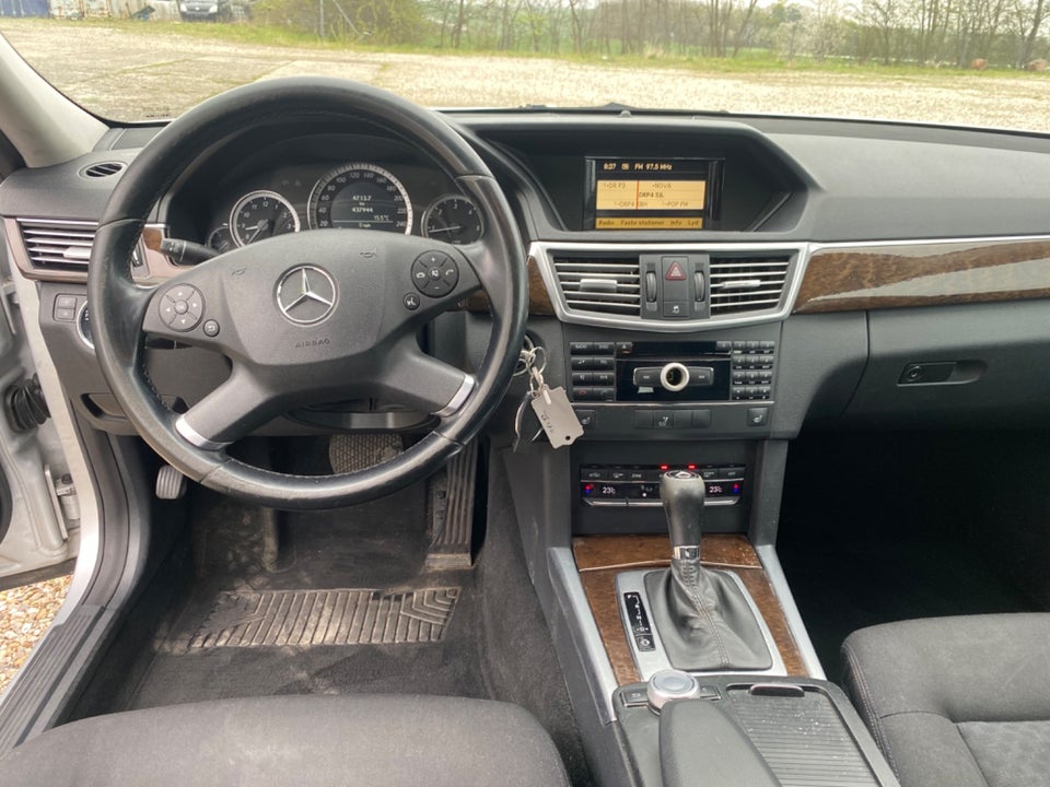 Mercedes E200 2,2 CDi Elegance stc. aut. BE 5d