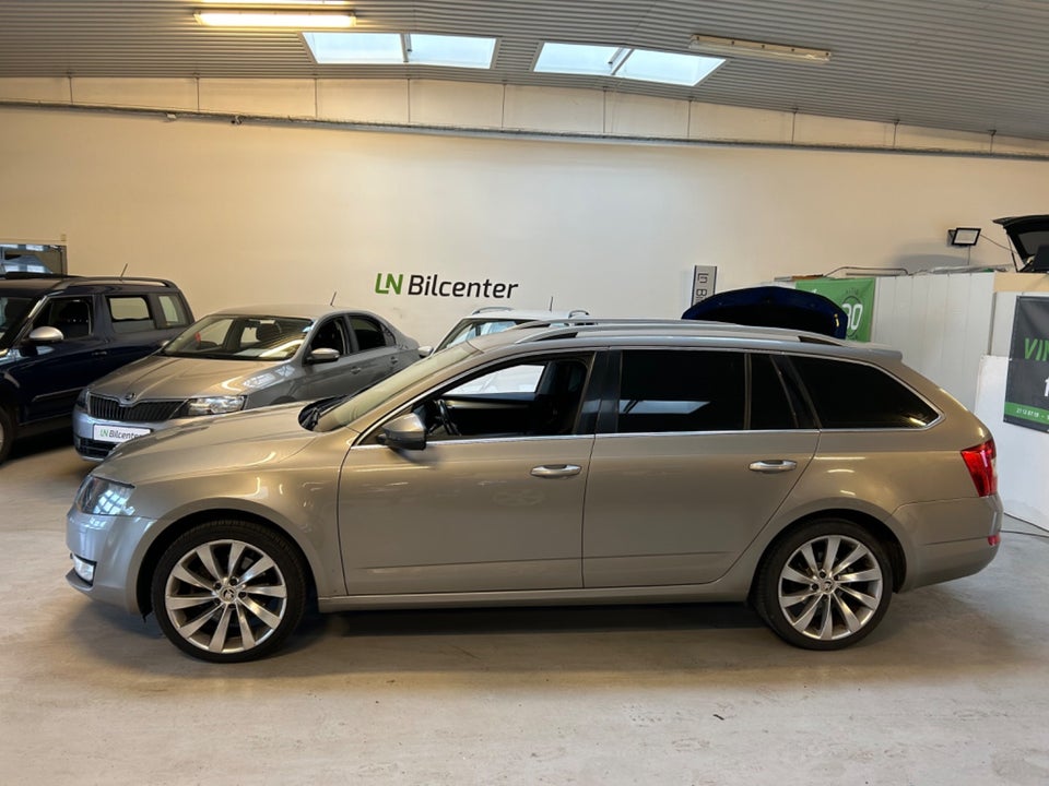 Skoda Octavia 1,8 TSi 180 Elegance Combi DSG 5d