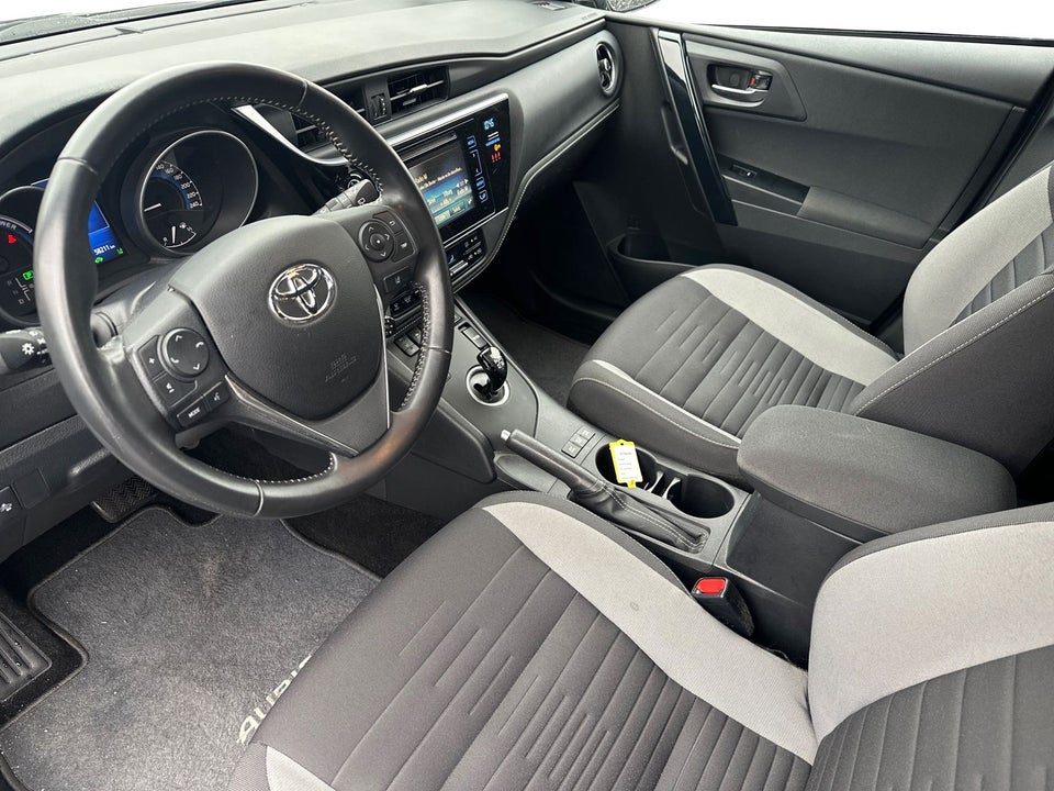 Toyota Auris 1,8 Hybrid H2 Comfort CVT 5d