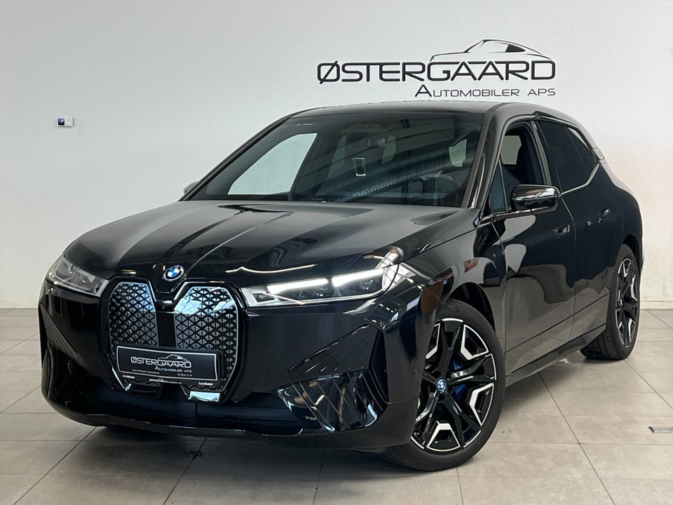 BMW iX xDrive40 Fully Charged 5d