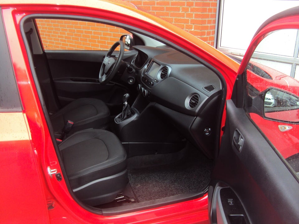 Hyundai i10 1,0 Touch 5d