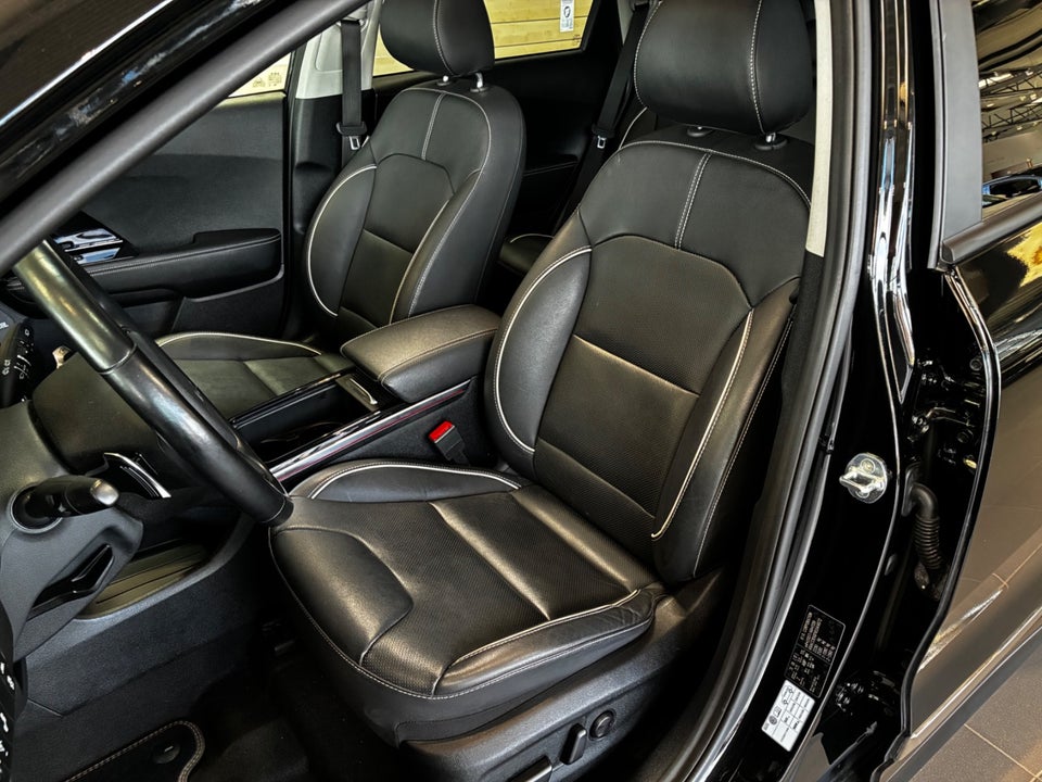 Kia Niro 64 EV Premium 5d
