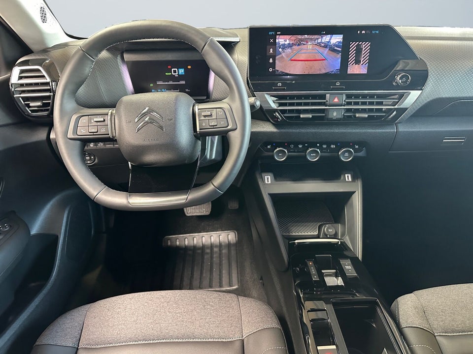 Citroën ë-C4 X 50 Shine 4d