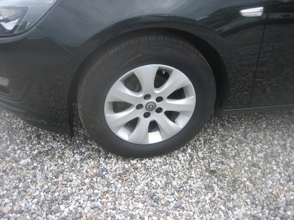 Opel Astra 1,4 T 140 Enjoy Sports Tourer 5d