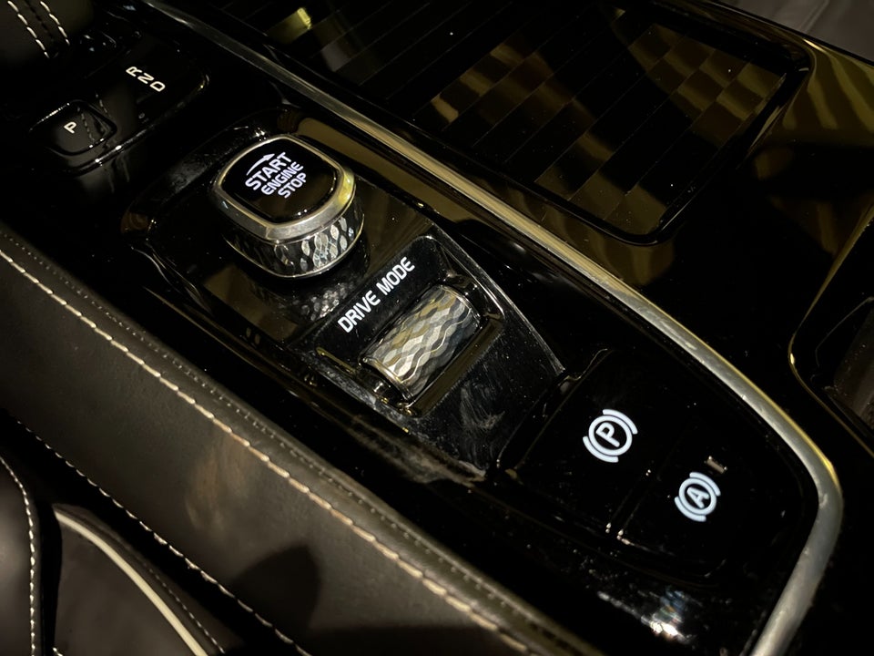 Volvo V60 2,0 T6 ReCharge R-Design aut. AWD 5d