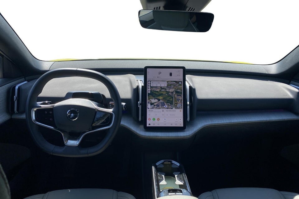 Volvo EX30 Extended Range Plus 5d