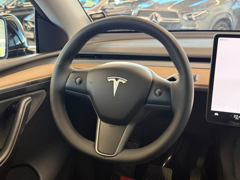 Tesla Model Y Long Range RWD 5d