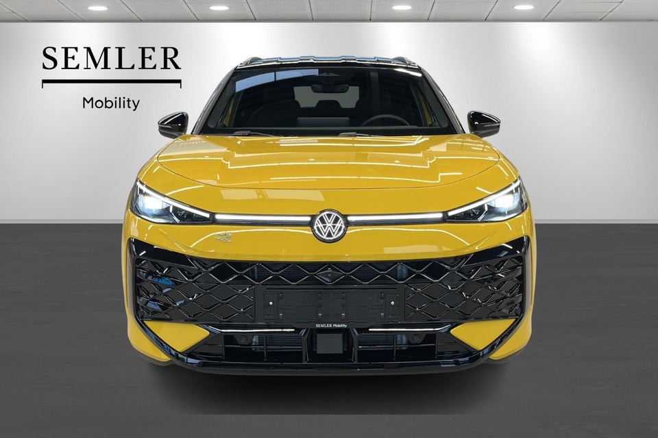 VW T-Roc 1,5 eTSi 150 R-line DSG 5d