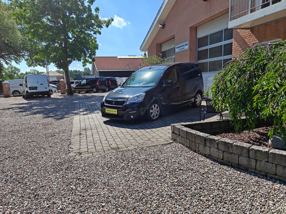 Peugeot Partner 1,6 BlueHDi 100 L1 Premium ESG Van 5d