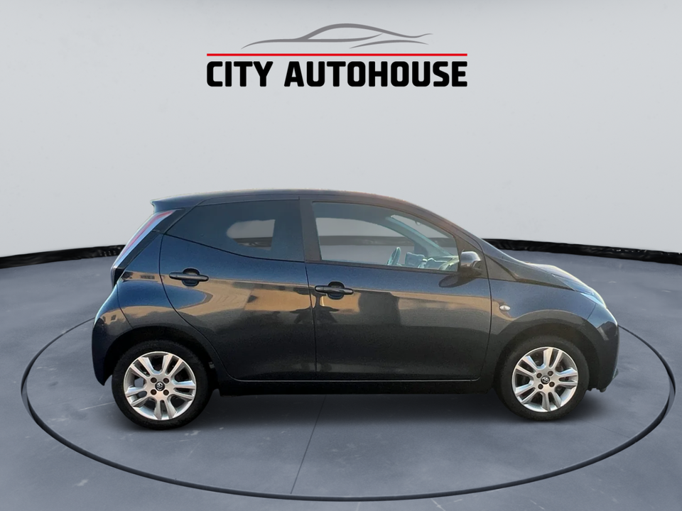 Toyota Aygo 1,0 VVT-i x-cellence 5d