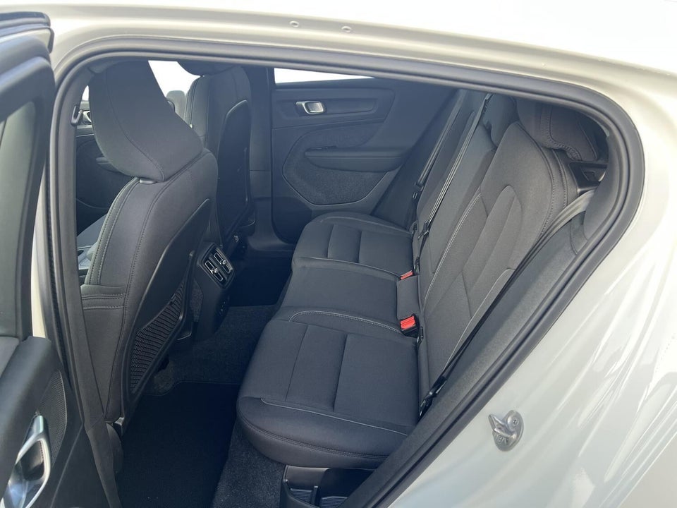 Volvo EC40 Extended Range Core 5d