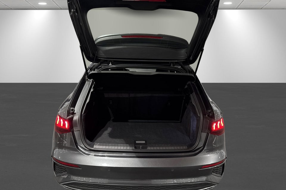 Audi A3 40 TFSi e S-line Sportback S-tr. 5d