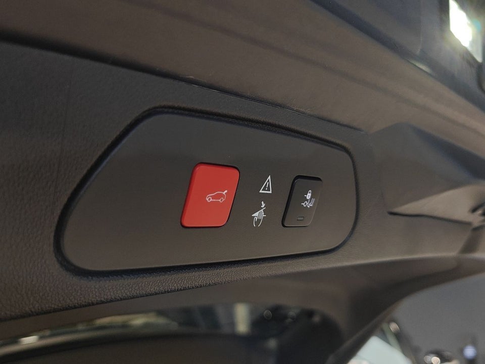 Opel Grandland X 1,6 Hybrid4 Ultimate aut. 5d