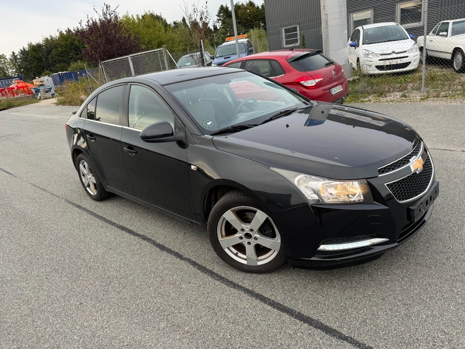 Chevrolet Cruze 2,0 VCDi 125 LS 4d