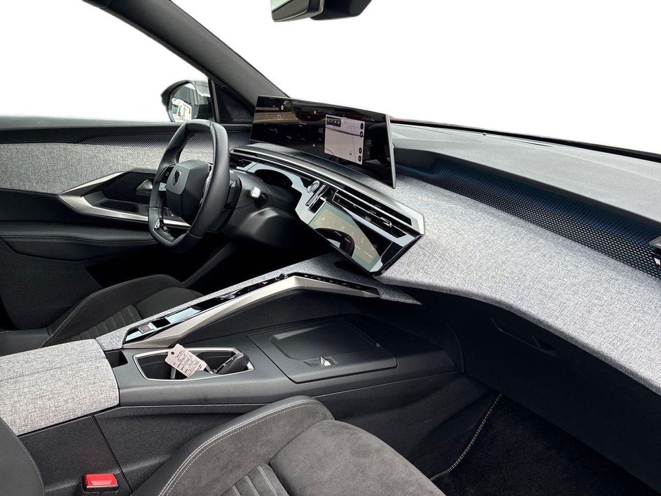 Peugeot e-5008 77 GT 7prs 5d