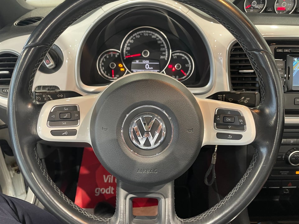 VW The Beetle 1,2 TSi 105 Design Cabriolet 2d