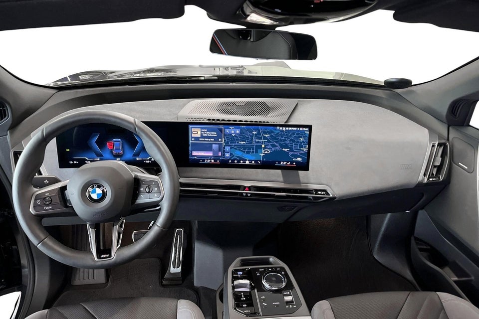 BMW iX xDrive60 Fully Charged 5d
