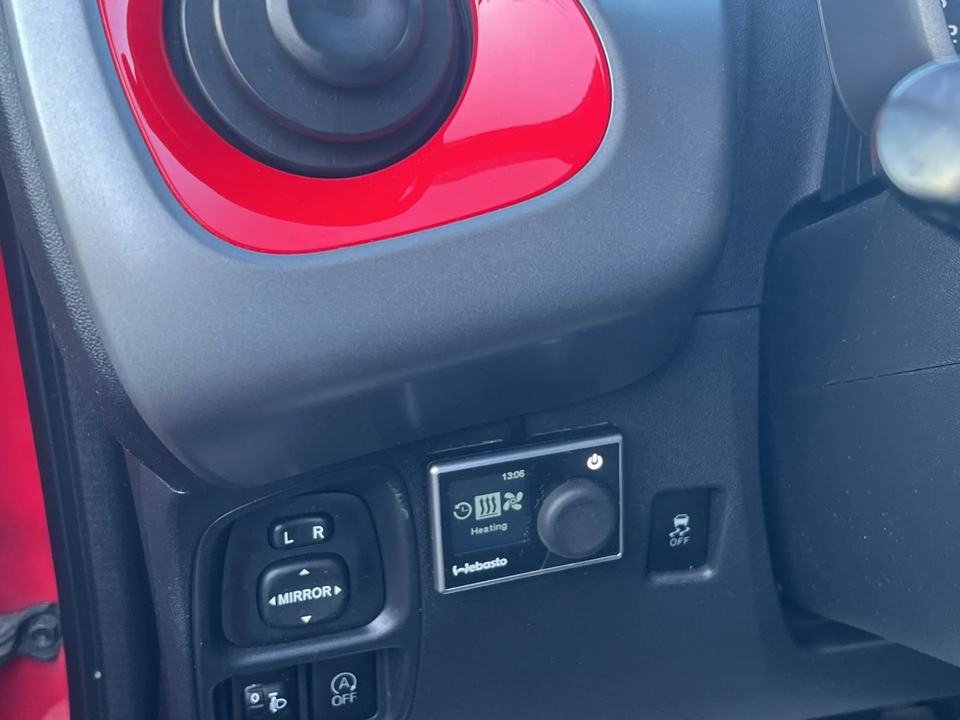 Toyota Aygo 1,0 VVT-i x-plore 5d