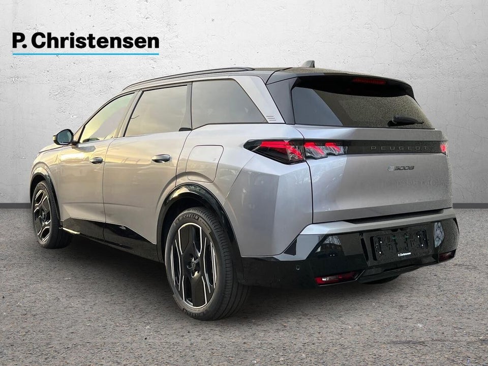 Peugeot e-5008 77 GT 7prs 5d