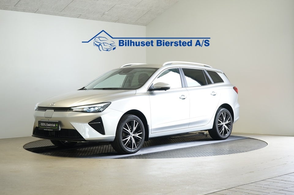 MG MG5 61 Luxury 5d