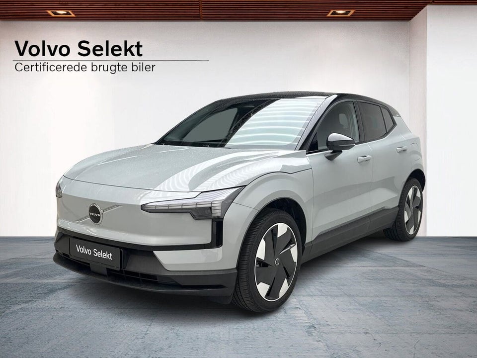 Volvo EX30 Extended Range Plus 5d