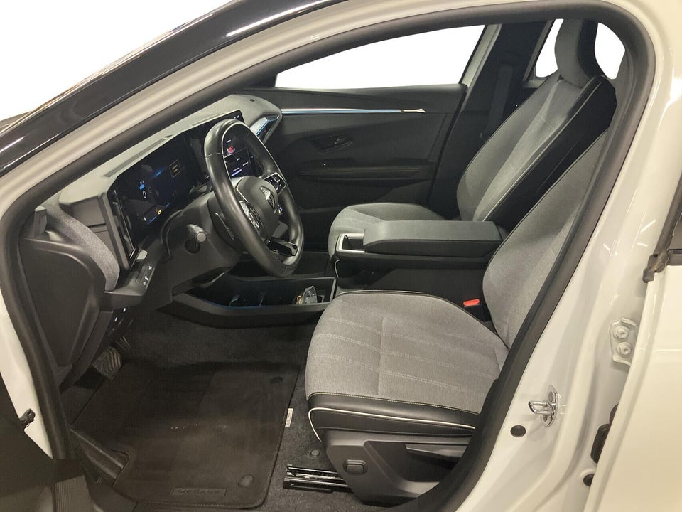 Renault Megane E-Tech 60 Techno 5d