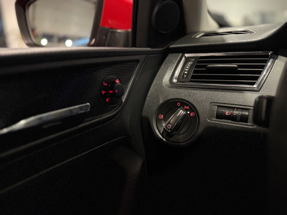 Seat Toledo 1,6 TDi 105 Reference 5d