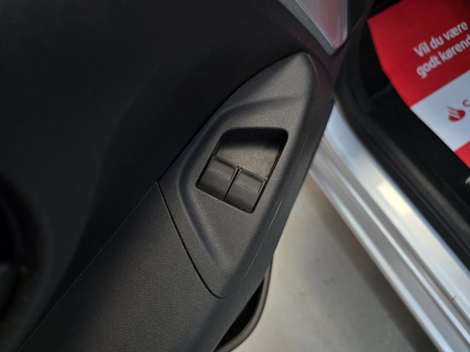 Peugeot 108 1,0 VTi 69 Active ESG 5d