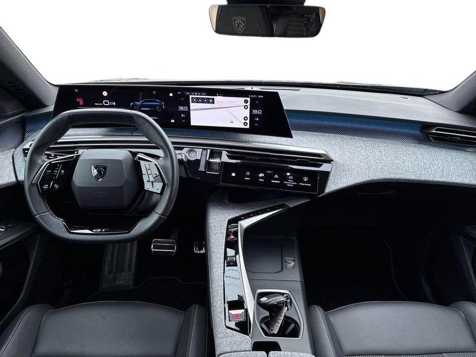 Peugeot e-3008 77 GT 5d