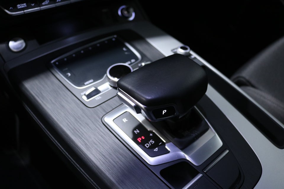 Audi Q5 55 TFSi e Sport Prestige Tour quattro S-tr. 5d