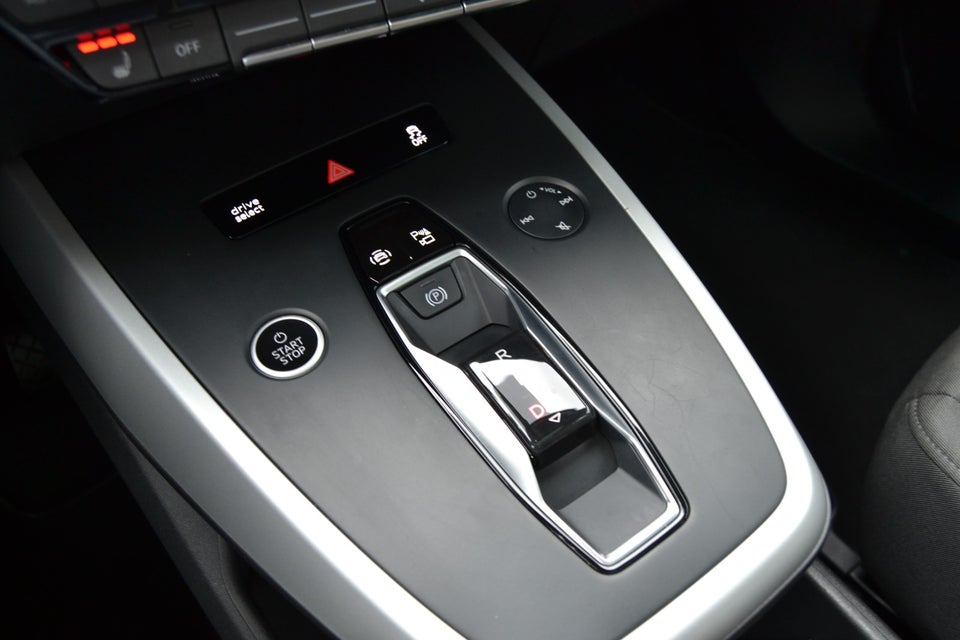 Audi Q4 e-tron 40  5d