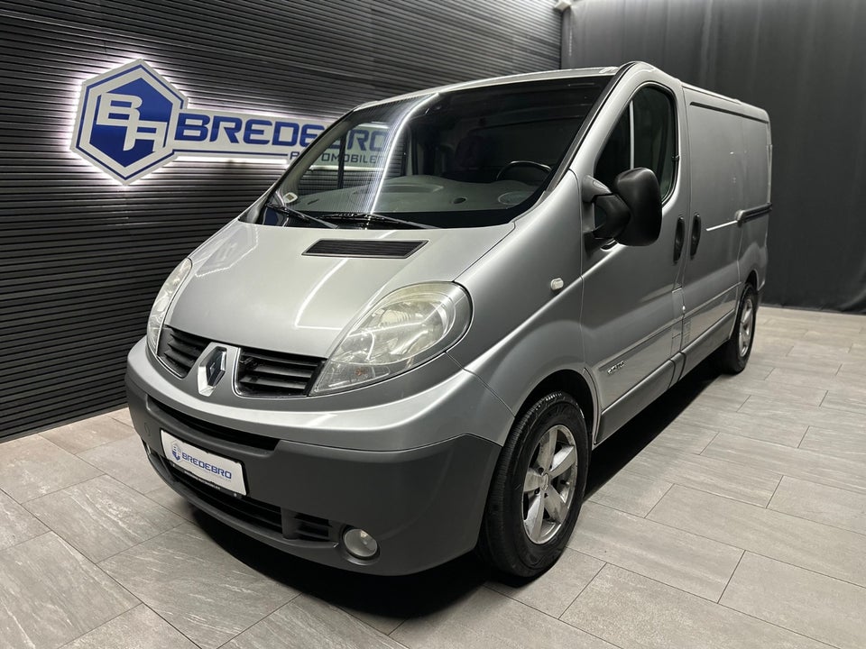 Renault Trafic T27 2,0 dCi 115 L1H1 4d