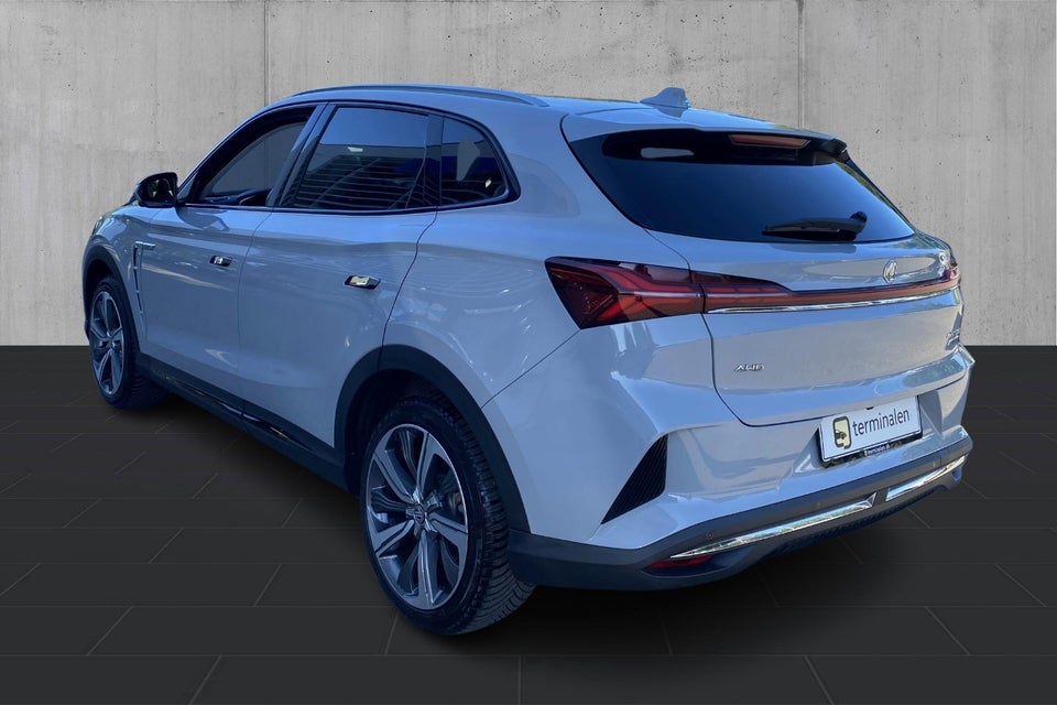 MG Marvel R Performance 5d