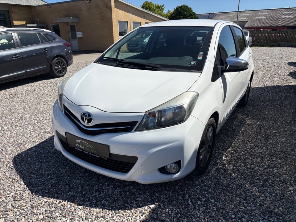 Toyota Yaris 1,0 VVT-i T2 Touch 5d