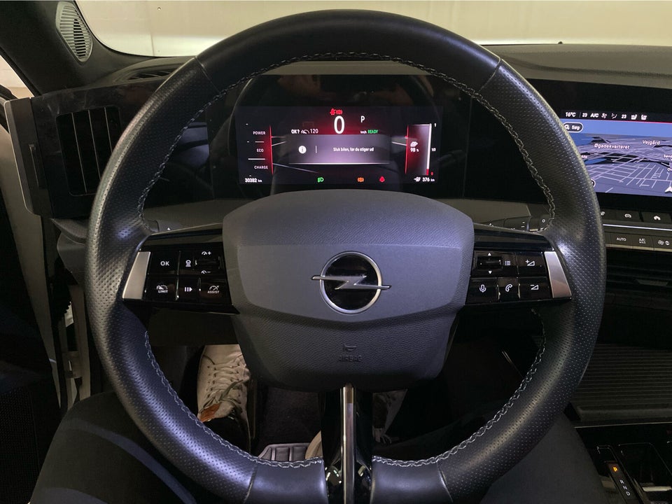 Opel Astra-e 54 Ultimate 5d