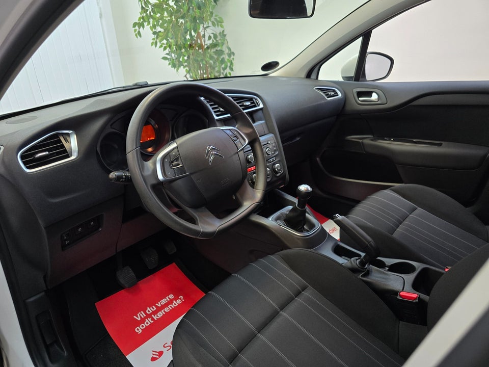 Citroën C4 1,4 VTi Attraction 5d