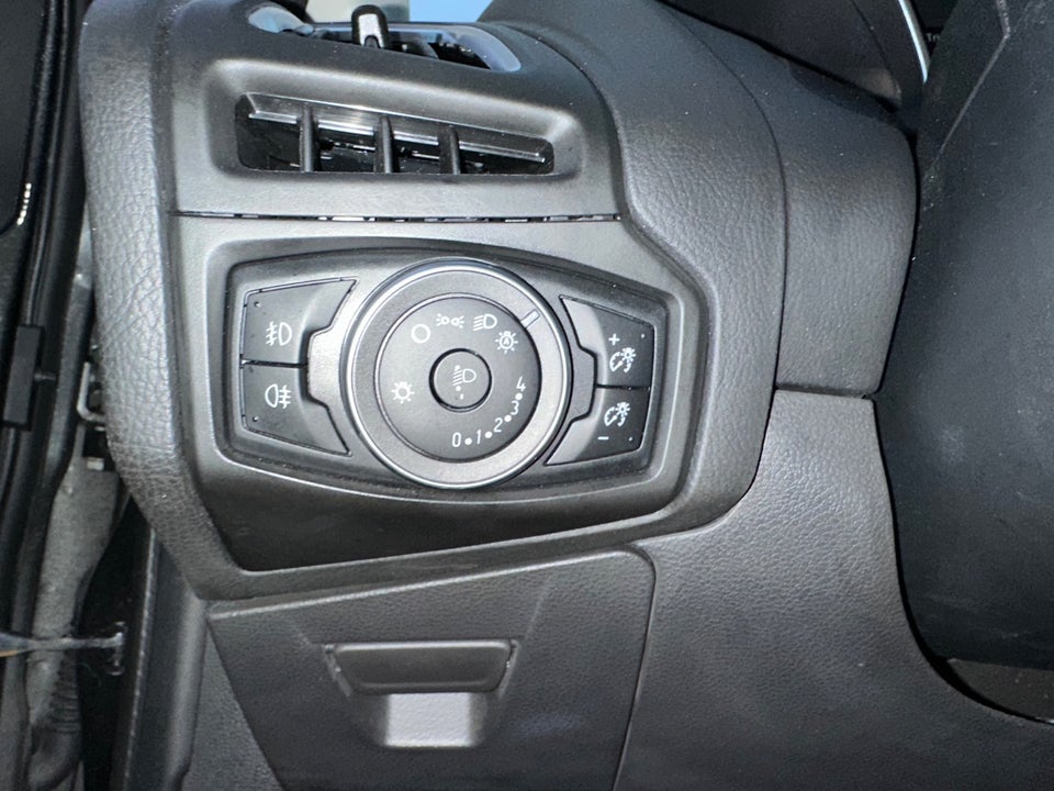 Ford Focus 1,0 SCTi 125 Titanium Fun stc. 5d