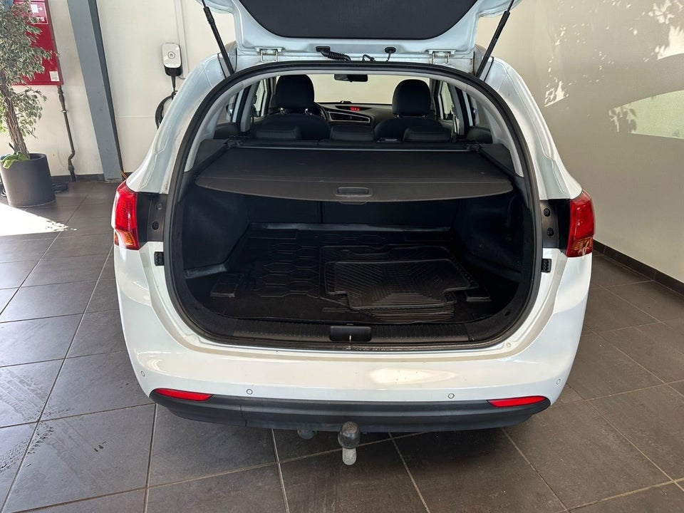 Kia Ceed 1,4 CVVT Style Limited SW 5d