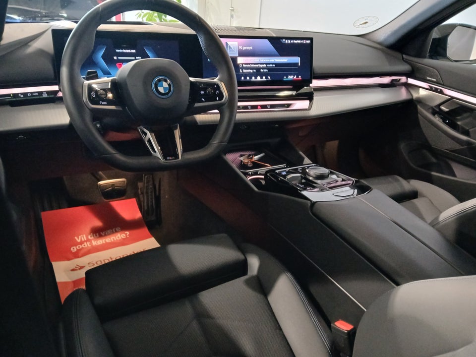 BMW i5 eDrive40 Fully Charged M-Sport 4d