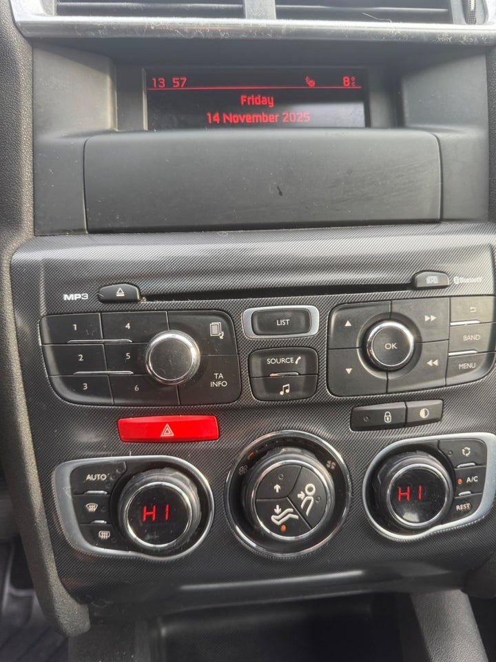 Citroën C4 1,6 e-HDi 115 Seduction 5d