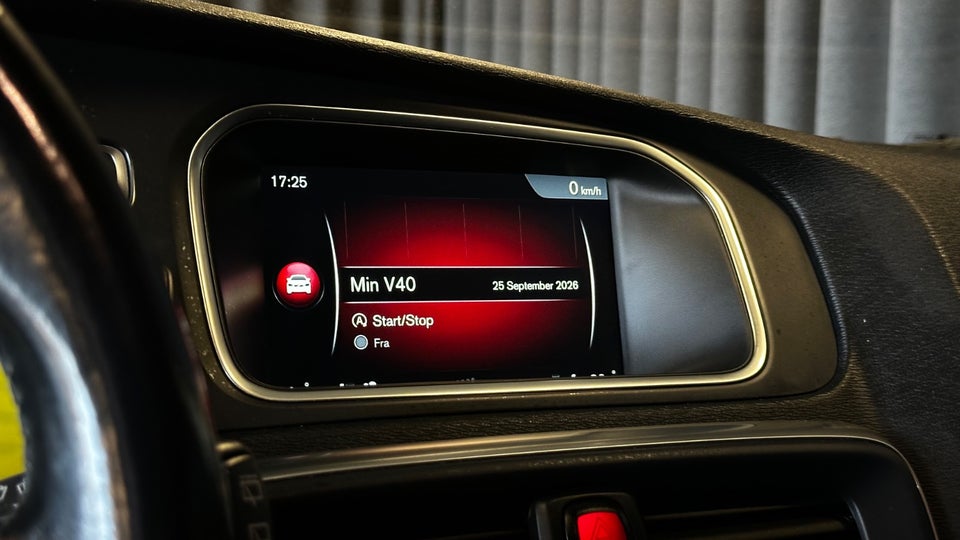 Volvo V40 1,6 D2 115 Momentum aut. 5d