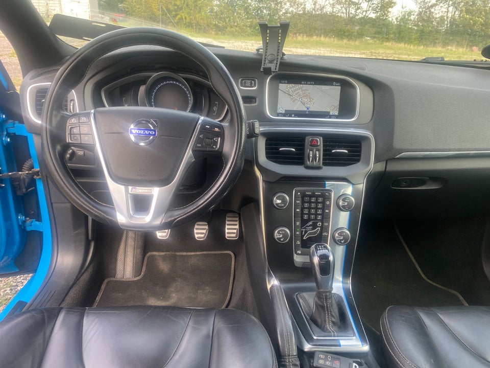 Volvo V40 2,0 D4 190 R-Design Drive-E 5d